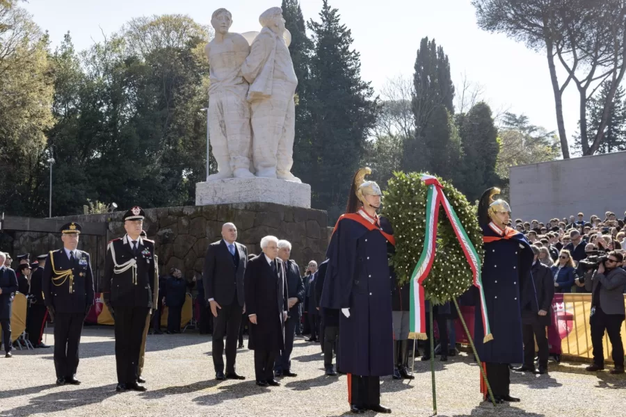 Fosse Ardeatine, Mattarella al Mausoleo: 335 vittime da ricordare, sempre
