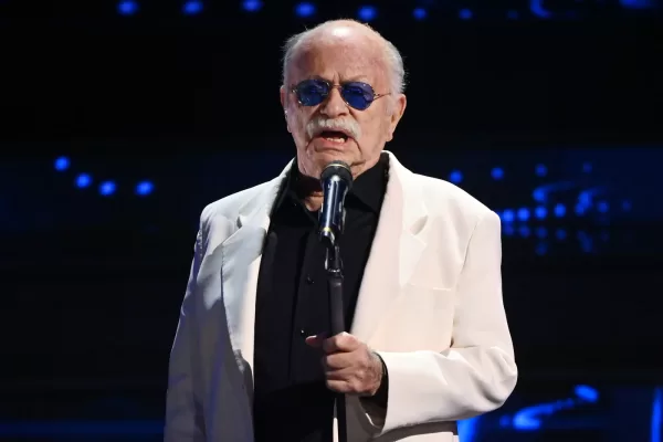 Addio a Gino Paoli, maestro della musica italiana: aveva 91 anni. Gli amori, i cinque figli (e il lutto per Giovanni) e il proiettile nel pericardio