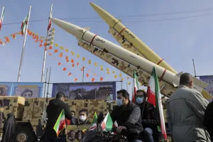 Iran, le “missile cities” tornano in funzione: il sistema per assorbire il colpo