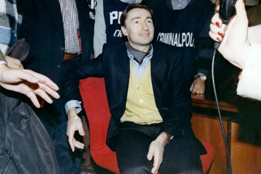 L’ex boss Felice Maniero: “A 15 anni facevo l’hippie in Inghilterra, oggi i miei figli non li vedo più. Mi sfogo nell’arte, le rapine erano per sfida non per denaro”