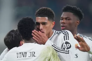 “Cosa vuoi? Tappati la bocca”, la lite in campo tra Vinicius e Bellingham spacca il Real Madrid