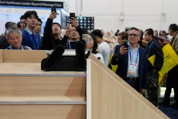 Milano, tappa di avvicinamento al CES di Las Vegas. Zoppas: “L’Italia è un hub europeo del saper fare tech”