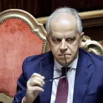 Caso Conte-Piantedosi: dal letto alle poltrone. Il sexy-gossip italiano non è più solo teatro, ma un pezzo della politica