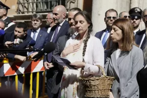 Famiglia Nel Bosco ricevuta dal Presdente del Senato Ignazio La Russa , Chaterine Birmingham legge una lettera  RomaItalia Mercoledì 25 Marzo 2026 – Cronaca – (foto di Cecilia Fabiano/ LaPresse) 
Nel Bosco family received by the President of the Senate Ignazio La Russa, Catherine Birmingham reads a letter  RomeItaly  , March 25, Wednesday 2026 – News – (photo by Cecilia Fabiano/LaPresse