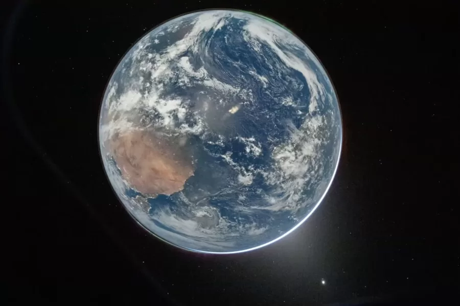 This image provided by NASA shows a downlink image of Earth taken by NASAÕs Artemis II astronaut commander Reid Wiseman inside the Orion capsule on Friday, April 3, 2026.  (NASA via AP) 


Asspciated Press / LaPresse
Only italy and spain