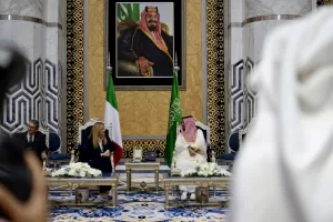 La presidente del Consiglio, Giorgia Meloni, a Gedda, in Arabia Saudita, per una missione istituzionale nei Paesi del Golfo. 3 aprile 2026 (Foto Filippo Attili/Palazzo Chigi/LaPresse)

DISTRIBUTION FREE OF CHARGE – NOT FOR SALE – Obbligatorio citare la fonte LaPresse/Palazzo Chigi/Filippo Attili