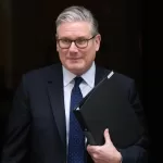 Britain’s Prime Minister Keir Starmer leaves 10 Downing Street in London, Monday, April 20, 2026 to face a showdown in Parliament over the appointment of Peter Mandelson as ambassador to Washington.(AP Photo/Alastair Grant)