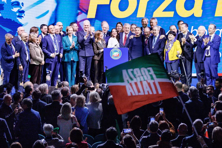 Foto Roberto Monaldo / LaPresse
24-02-2024 Roma
Politica
Congresso nazionale di Forza Italia
Nella foto Antonio Tajani e il gruppo dirigente di Forza Italia al termine del congresso

24-02-2024 Rome (Italy)
Politics
Forza Italia party national Congress
In the pic Antonio Tajani and all the members of Forza Italia party at the end of the congress