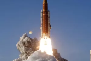 Artemis II, il volo dei 4 astronauti per il ritorno dell’uomo sulla Luna