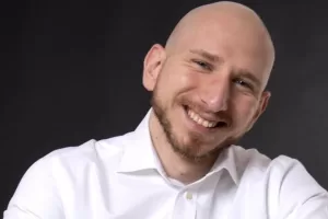 Da Pornhub a Tinder, la campagna elettorale “eccitante” e anti-astensione di Paride Paci