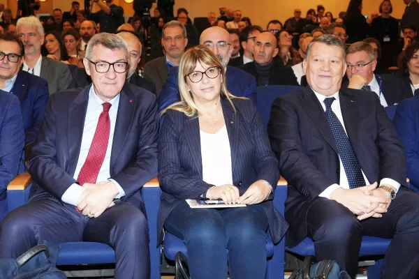 Relind – Forum delle Relazioni industriali”, di Assolombarda, 10 novembre 2025, Maurizio Landini (Cgil), Daniela Fumarola (Cisl), Pierpaolo Bombardieri (Uil),,10 novembre 2025, Milano (photo Gian Mattia D’Alberto/Lapresse)

Relind – Industrial Relations Forum”, by Assolombarda, Maurizio Landini (Cgil), Daniela Fumarola (Cisl), Pierpaolo Bombardieri (Uil),  november 10 2025, , Milan (photo Gian Mattia D’Alberto/Lapresse)
