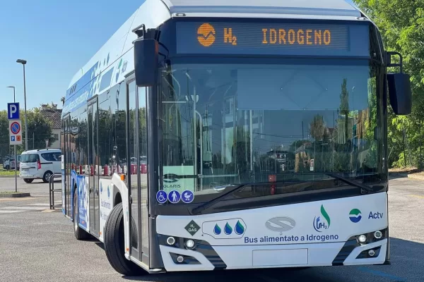 Veneto, nuove filiere, vecchie ciminiere. A Marghera l’occupazione cambia volto Veneto, nuove filiere, vecchie ciminiere. A Marghera l’occupazione cambia volto