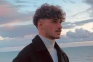 Omicidio Gabriele Vaccaro, fermato un minorenne: la serata in discoteca, la discussione e l’aggressione nel parcheggio