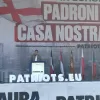 Salvini in piazza Duomo, prove tecniche di campagna elettorale. E “Milano tornerà alla Lega”
