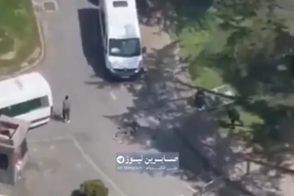 Istanbul, spari vicino a consolato di Israele: uccisi assalitori, feriti due poliziotti turchi Istanbul, spari vicino a consolato di Israele: uccisi assalitori, feriti due poliziotti turchi