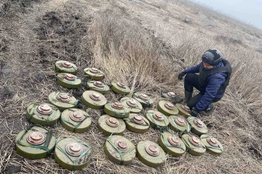 Ucraina contaminata da mine. Il rischio invisibile che segna la vita e il futuro dell’infanzia