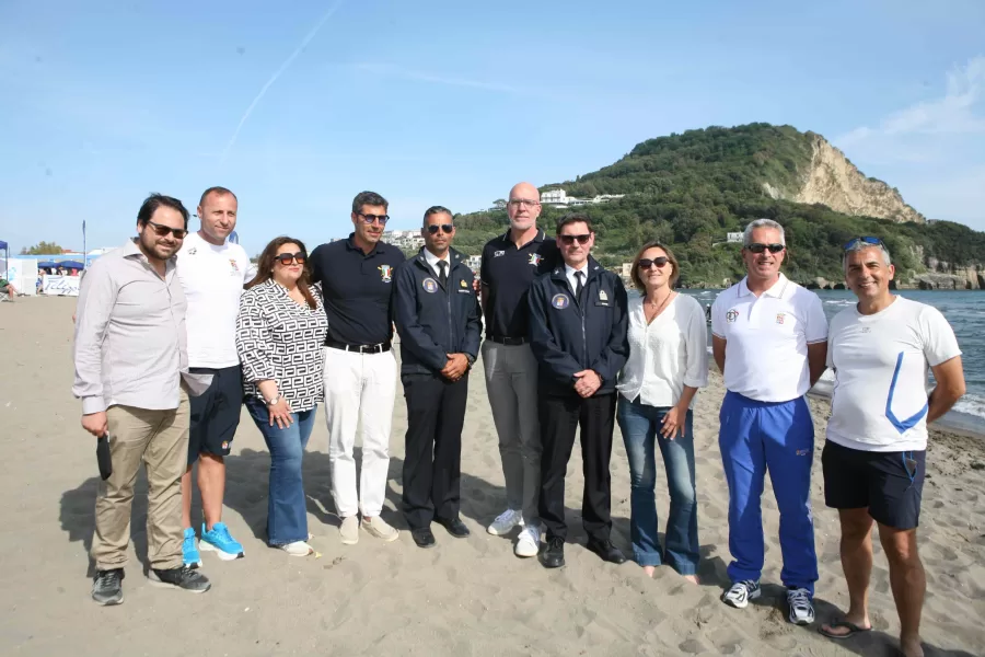 Bacoli capitale del canottaggio. Un vero successo il beach sprint voluto da Davide Tizzano.