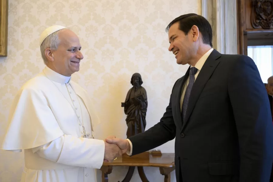 Trump contro Papa Leone, Marco Rubio chiamato a fare il paciere. Oggi il confronto con Meloni