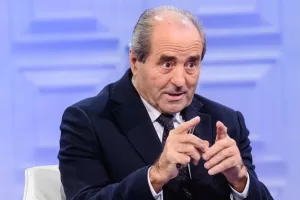 Lex PM Antonio Di Pietro, che ha aderito al comitato per il sì al referendum sulla riforma della magistratura, ospite di Bruno Vespa nella trasmissione Porta a Porta, Rai Uno, a Roma, Martedì 11 Novembre 2025 (foto Mauro Scrobogna /LaPresse)
Former PM Antonio Di Pietro, who joined the committee for the yes vote in the referendum on the reform of the judiciary, guest of Bruno Vespa on the programme Porta a Porta, Rai Uno, in Rome, Tuesday November 11 2025 (Photo by Mauro Scrobogna / LaPresse) Lex PM Antonio Di Pietro, che ha aderito al comitato per il sì al referendum sulla riforma della magistratura, ospite di Bruno Vespa nella trasmissione Porta a Porta, Rai Uno, a Roma, Martedì 11 Novembre 2025 (foto Mauro Scrobogna /LaPresse)
Former PM Antonio Di Pietro, who joined the committee for the yes vote in the referendum on the reform of the judiciary, guest of Bruno Vespa on the programme Porta a Porta, Rai Uno, in Rome, Tuesday November 11 2025 (Photo by Mauro Scrobogna / LaPresse)