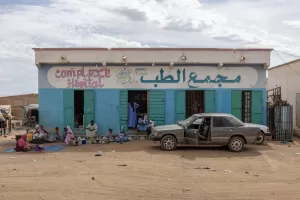 People who fled violence in Mali stand in front of the Bassikounou hospital in the Hodh El Chargui Region, where they found refuge in Mauritania, Nov. 7 2025. (AP Photo/Caitlin Kelly)





Associate Press/ LaPresse
Only Italy and Spain