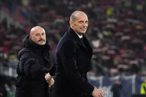 Calciomercato Napoli, oggi Allegri incontra De Laurentiis. Italiano sullo sfondo: domani parlerà con il Bologna Calciomercato Napoli, oggi Allegri incontra De Laurentiis. Italiano sullo sfondo: domani parlerà con il Bologna