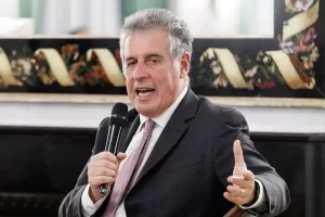 Nino Di Matteo faccia i nomi, chi sono i “sepolcri imbiancati”? Nino Di Matteo faccia i nomi, chi sono i “sepolcri imbiancati”?