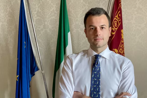 Simone Venturini, candidato sindaco Venezia (Italia) 2 marzo 2026 – cronaca – (Foto Ufficio stampa e comunicazione Venturini/LaPresse)
DISTRIBUTION FREE OF CHARGE – NOT FOR SALE Simone Venturini, candidato sindaco Venezia (Italia) 2 marzo 2026 – cronaca – (Foto Ufficio stampa e comunicazione Venturini/LaPresse)
DISTRIBUTION FREE OF CHARGE – NOT FOR SALE