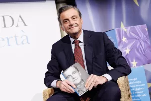 Il leader di Azione Carlo Calenda in occasione della presentazione del suo libro Difendere la libertà. L’ora dell’Europa, Roma, Lunedì 20 Aprile 2026 (Foto Roberto Monaldo / LaPresse)
Azione party leader Carlo Calenda during the presentation of his book Difendere la libertà. L’ora dell’Europa, Rome, Monday, April 20, 2026 (Photo by Roberto Monaldo / LaPresse) Il leader di Azione Carlo Calenda in occasione della presentazione del suo libro Difendere la libertà. L’ora dell’Europa, Roma, Lunedì 20 Aprile 2026 (Foto Roberto Monaldo / LaPresse)
Azione party leader Carlo Calenda during the presentation of his book Difendere la libertà. L’ora dell’Europa, Rome, Monday, April 20, 2026 (Photo by Roberto Monaldo / LaPresse)