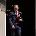 Britain’s Prime Minister Keir Starmer leaves 10 Downing Street to attend the weekly session of Prime Minister’s Questions in parliament in London, Wednesday, April 29, 2026. (AP Photo/Kirsty Wigglesworth)





Associate Press/ LaPresse
Only Italy and Spain
