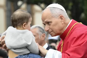Foto Vatican Media/LaPresse
08-05-2026 Citta’ del Vaticano, Vaticano
Papa Leone XIV durante la Visita Pastorale a Pompei – Santuario della Beata Maria Vergine del S. Rosario di Pompei
Cronaca
Nella foto : Papa Leone XIV
DISTRIBUTION FREE OF CHARGE – NOT FOR SALE Foto Vatican Media/LaPresse
08-05-2026 Citta’ del Vaticano, Vaticano
Papa Leone XIV durante la Visita Pastorale a Pompei – Santuario della Beata Maria Vergine del S. Rosario di Pompei
Cronaca
Nella foto : Papa Leone XIV
DISTRIBUTION FREE OF CHARGE – NOT FOR SALE