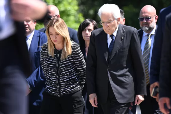 Il presidente della Repubblica Sergio Mattarella e la presidente del Consiglio Giorgia Meloni in visita allospedale di Baggiovara (Modena) dove hanno visitato i feriti ricoverati, dopo il grave episodio di ieri pomeriggio, dove sono state falciate da unautomobile
17 Maggio 2026, Modena, Italia
(Foto Alessandro Fiocchi/LaPresse)
President Sergio Mattarella and Prime Minister Giorgia Meloni visited the hospital in Baggiovara (Modena), where they visited the injured patients following yesterday afternoon’s serious incident, where they were struck by a car.
May 17, 2026, Modena, Italy
(Photo by Alessandro Il presidente della Repubblica Sergio Mattarella e la presidente del Consiglio Giorgia Meloni in visita allospedale di Baggiovara (Modena) dove hanno visitato i feriti ricoverati, dopo il grave episodio di ieri pomeriggio, dove sono state falciate da unautomobile
17 Maggio 2026, Modena, Italia
(Foto Alessandro Fiocchi/LaPresse)
President Sergio Mattarella and Prime Minister Giorgia Meloni visited the hospital in Baggiovara (Modena), where they visited the injured patients following yesterday afternoon’s serious incident, where they were struck by a car.
May 17, 2026, Modena, Italy
(Photo by Alessandro