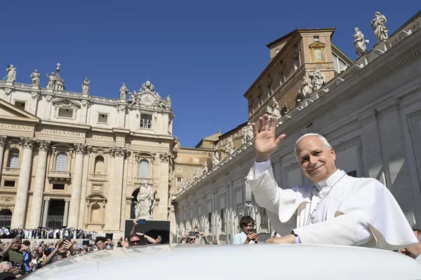 Foto Vatican Media/LaPresse
27 maggio 2026 – Città del Vaticano, Cronaca –
Papa Leone XIV – Udienza Generale in Vaticano
DISTRIBUTION FREE OF CHARGE – NOT FOR SALE Foto Vatican Media/LaPresse
27 maggio 2026 – Città del Vaticano, Cronaca –
Papa Leone XIV – Udienza Generale in Vaticano
DISTRIBUTION FREE OF CHARGE – NOT FOR SALE