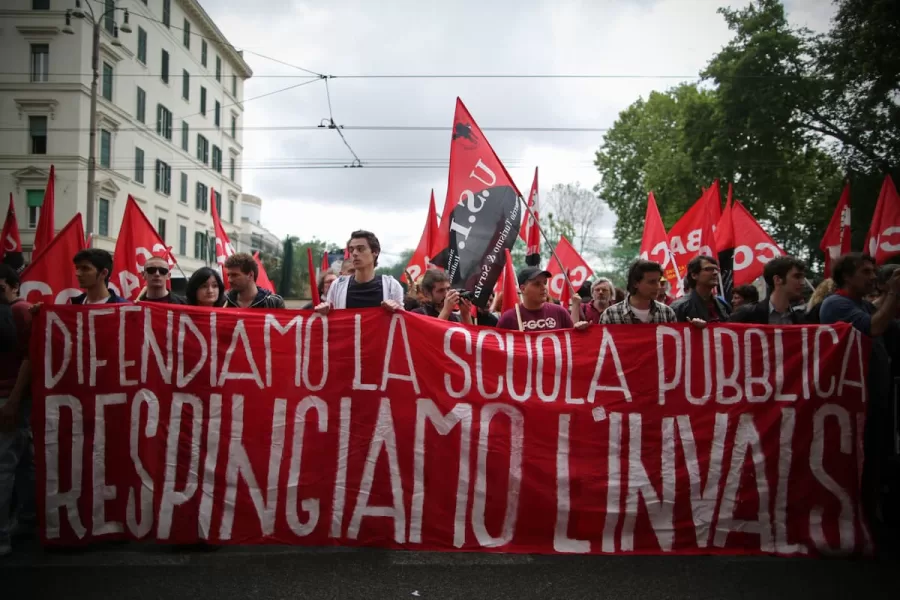 Sciopero della scuola contro Invalsi: lezioni a rischio il 6 e il 7 maggio