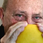 Arnaldo Pomodoro, l’opera commissionata che gli cambiò la vita. Quando disse: “Da lì iniziai a mangiare tutti i giorni”