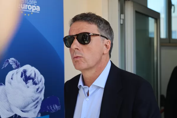 Renzi e l’evento a bordo di una nave da crociera in Egitto. Quando disse: “Alle conferenze parlo anche gratis”