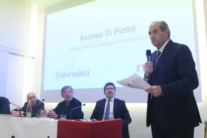 ANTONIO DI PIETRO EX MAGISTRATO E POLITICO