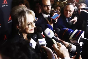 Marina Berlusconi arriva all’inaugurazione del nuovo Mondadori store a galleria Alberto Sordi a Roma , Italia – 23 Ottobre 2024 – Cronaca – (foto di Cecilia Fabiano/LaPresse)
Marina Berlusconi arrives at the opening of the new Mondadori store at galleria Alberto Sordi in Rome , Italy – Oct. 23, 2024 – News – (photo by Cecilia Fabiano/LaPresse) Marina Berlusconi arriva all’inaugurazione del nuovo Mondadori store a galleria Alberto Sordi a Roma , Italia – 23 Ottobre 2024 – Cronaca – (foto di Cecilia Fabiano/LaPresse)
Marina Berlusconi arrives at the opening of the new Mondadori store at galleria Alberto Sordi in Rome , Italy – Oct. 23, 2024 – News – (photo by Cecilia Fabiano/LaPresse)