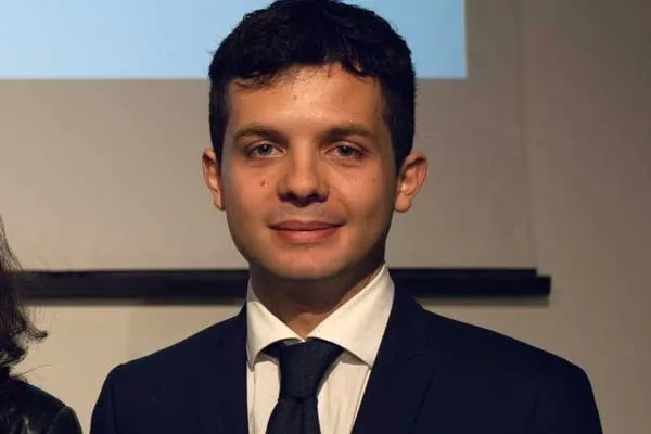 Simone Rizzo: “Né resa né esilio, cerchiamo una terza via”