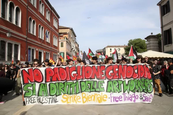 Se la libertà di espressione artistica diventa squadrismo intellettuale…