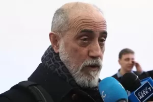 Gilberto Cavallini chiuso in isolamento a 73 anni, l’amico Scarano: “Sta rischiando la vita” Gilberto Cavallini chiuso in isolamento a 73 anni, l’amico Scarano: “Sta rischiando la vita”