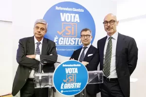 Dopo il No al referendum, il Governo ha cambiato interlocutore: il tavolo con ANM e CNF c’è stato ma i penalisti non erano invitati Dopo il No al referendum, il Governo ha cambiato interlocutore: il tavolo con ANM e CNF c’è stato ma i penalisti non erano invitati