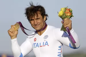 Addio ad Alex Zanardi, l’atleta che non si è mai arreso