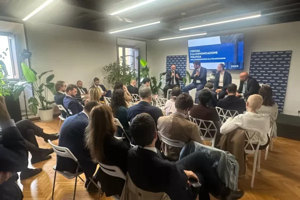 Da Cinà a Bosco, i big della comunicazione social: “Nel racconto politico è in atto una rivoluzione” Da Cinà a Bosco, i big della comunicazione social: “Nel racconto politico è in atto una rivoluzione”