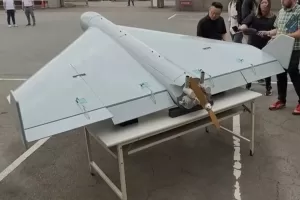 Taiwan si prepara all’assedio della Cina, viaggio nella fabbrica dei droni-manga: “Oggi siamo in grado di colpire Shanghai, presto arriveremo a Pechino” Taiwan si prepara all’assedio della Cina, viaggio nella fabbrica dei droni-manga: “Oggi siamo in grado di colpire Shanghai, presto arriveremo a Pechino”