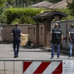 Garlasco, erano in tre a passare davanti la villetta dei Poggi, nessuno ha visto l’assassino. Ma per fortuna la Bermani aveva l’orologio