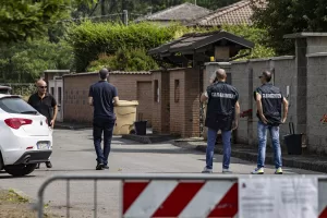 Rilievi nell’’abitazione di Garlasco di via Pascoli
Milano – Italia – Cronaca
Lunedì, 09 Giugno, 2025 (Foto di Marco Ottico/Lapresse)
Surveys in the Garlasco residence on via Pascoli
Milan – Italy – News
Monday, 06 June, 2025 (Photo by Marco Ottico/Lapresse) Rilievi nell’’abitazione di Garlasco di via Pascoli
Milano – Italia – Cronaca
Lunedì, 09 Giugno, 2025 (Foto di Marco Ottico/Lapresse)
Surveys in the Garlasco residence on via Pascoli
Milan – Italy – News
Monday, 06 June, 2025 (Photo by Marco Ottico/Lapresse)