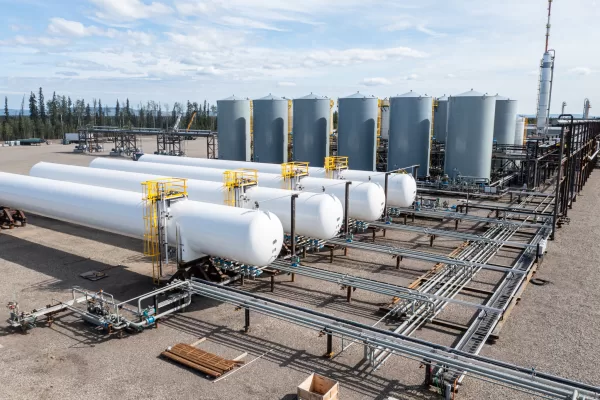 ARC RESOURCES AZIENDA INDUSTRIA ENERGETICA PRODUZIONE ENERGIA LAVORAZIONE GAS LIQUIDO METANO STABILIMENTO SILOS GNL LNG
