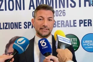 Conti in ordine, fondi e territorio: il progetto civico liberale di Carbone per liberare Chieti dal bipolarismo Conti in ordine, fondi e territorio: il progetto civico liberale di Carbone per liberare Chieti dal bipolarismo