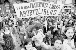 Storia del voto alle donne: 80 anni fa la svolta epocale, una conquista che interroga (ancora) la nostra democrazia Storia del voto alle donne: 80 anni fa la svolta epocale, una conquista che interroga (ancora) la nostra democrazia