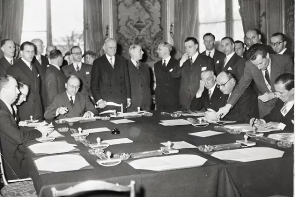 Trattati di pace, liberiamo l’Italia. Le guerre nascoste nei trattati internazionali